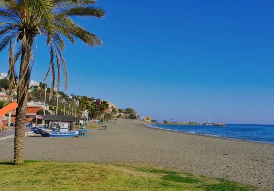 Apartamento El Bambu Cerca Del Mar Малага Экстерьер фото